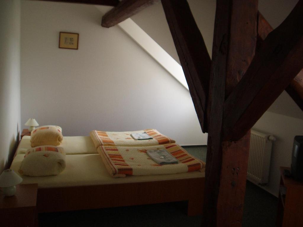 Restaurace a Penzion Česká Hospoda Heřmanice Quarto foto